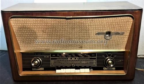 Khám Phá Thế Giới Cá Cược Trực Tuyến Với Tổng Đài Rikvip Tiềm Năng Vô Hạn, Cơ Hội Vàng